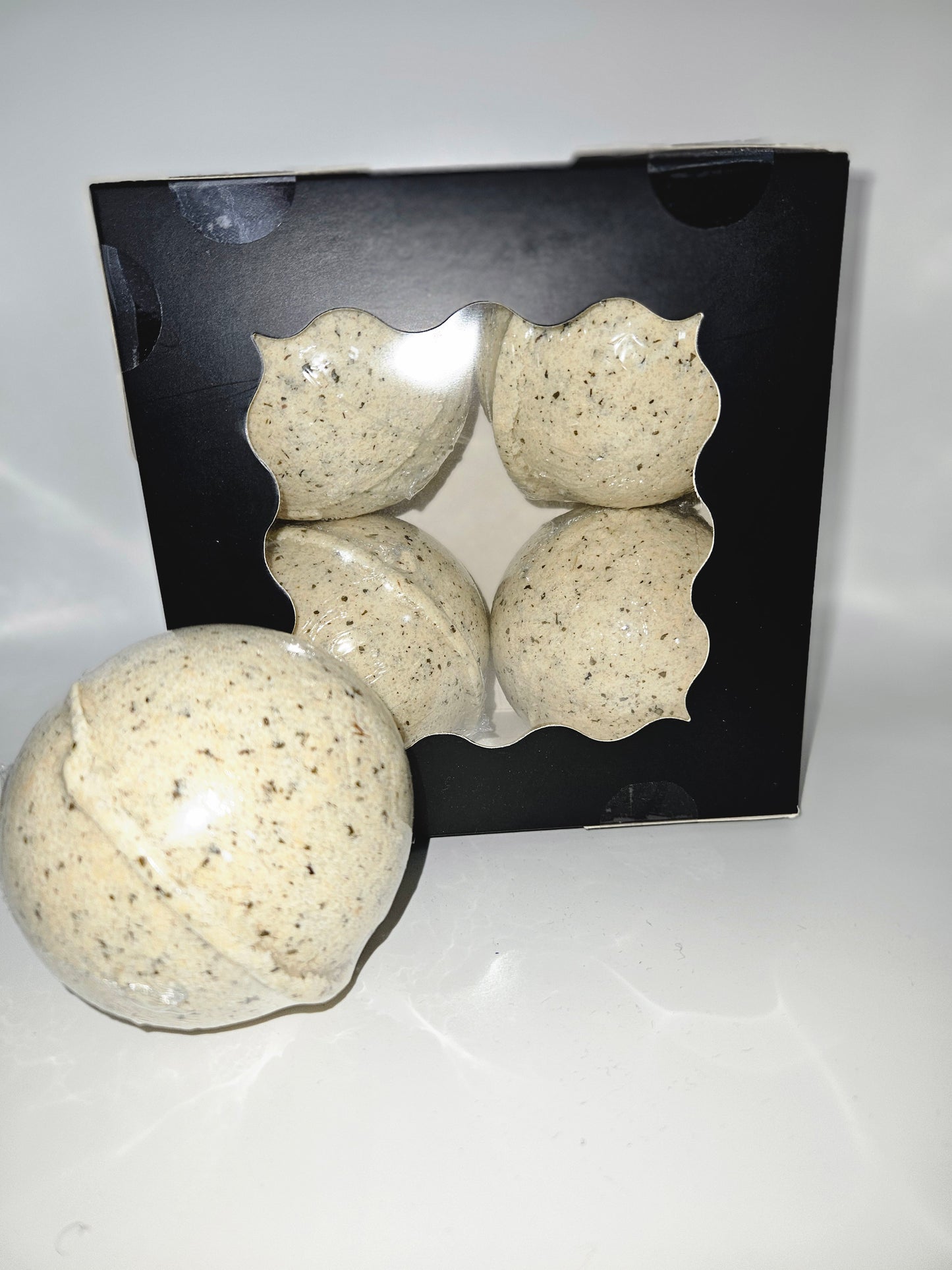 BATH BOMB moisturizer/Hydration 5 OZ